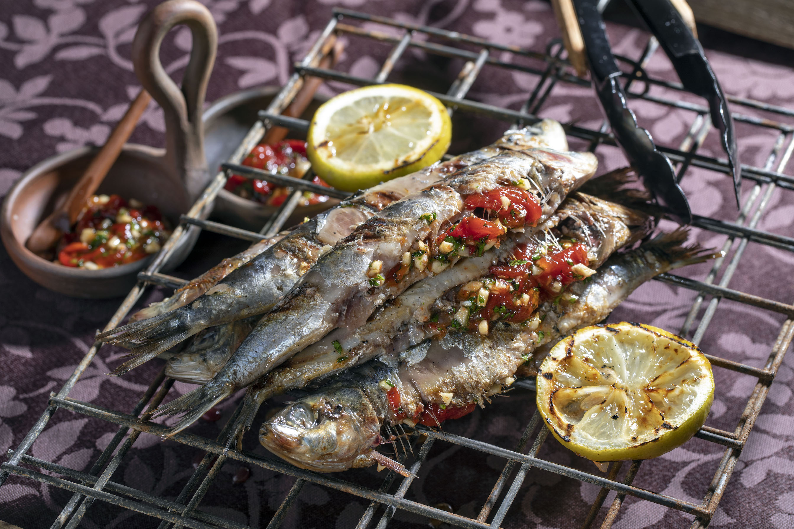 Sardinas a la parrilla, cuando el vecino se queja
